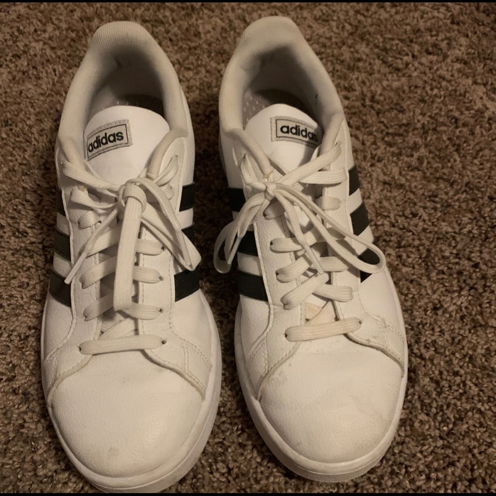 Adidas shoes - Picture 4 of 4